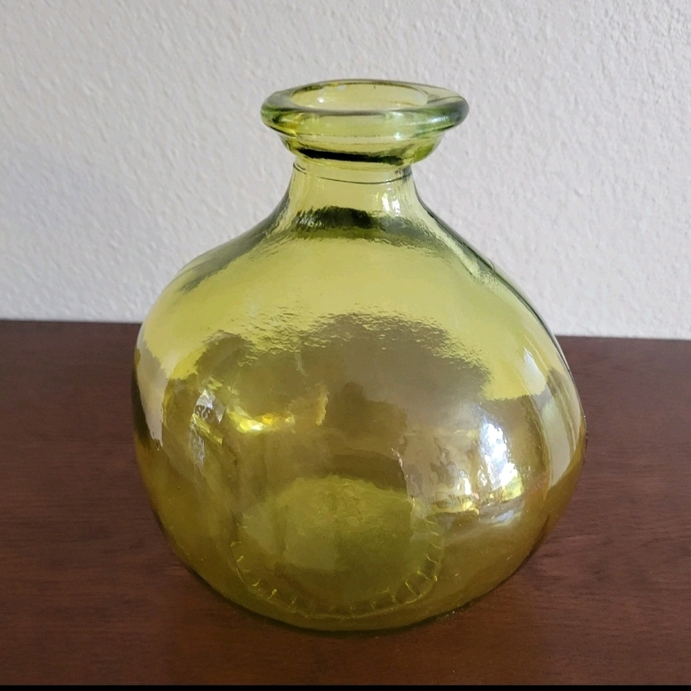 San Miguel Vidrios Yellow Bulb Recycled Glass Vase NWOT 6.5" x 7” Spain  Boho